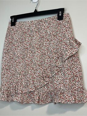 Princess Polly Petite Floral Ruffle Mini Skirt in Cream, Red and Green
